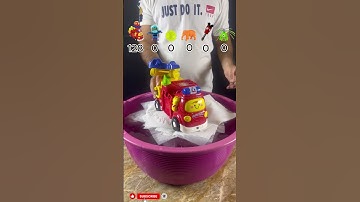 TRY TO GUESS HOW MANY TISSUE PAPER IT TOOKS! #satisfying #asmr #experiment #water #waterexperiments