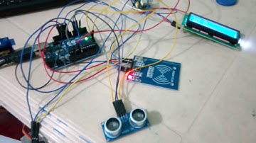Arduino with RC522 and servo