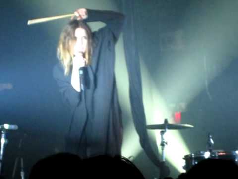 lykke-li-i-m-good-i-m-gone-live-in-toronto-youtube