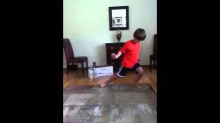 Broken Strings Dubstep dancing by a 9 year old