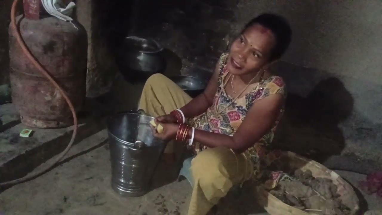 बथुआ बना रहीहै