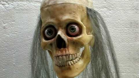 Halloween 3-axis skull