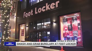 Foot Locker store in the Loop burglarized overnight in smash-and-grab incident