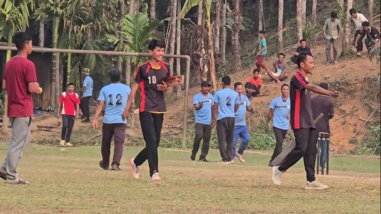 Short video super 8  Cricket league match Magalpara Vs Sotmarenggre
