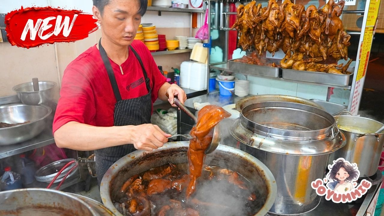 300 Pork SOLD OUT! Inside BUSIEST BRAISED MASTER Chinese Restaurant! - Malaysia Street Food