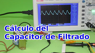 ¿Cuál es la función de un capacitor en un rectificador?