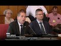 Élő adásban tartott tárlatvezetést a Karmelita Kolostorban az új miniszterelnök