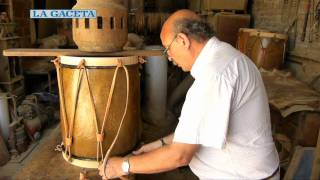 Download lagu El arte de tocar y de construir bombos El arte de tocar y de construir bombos