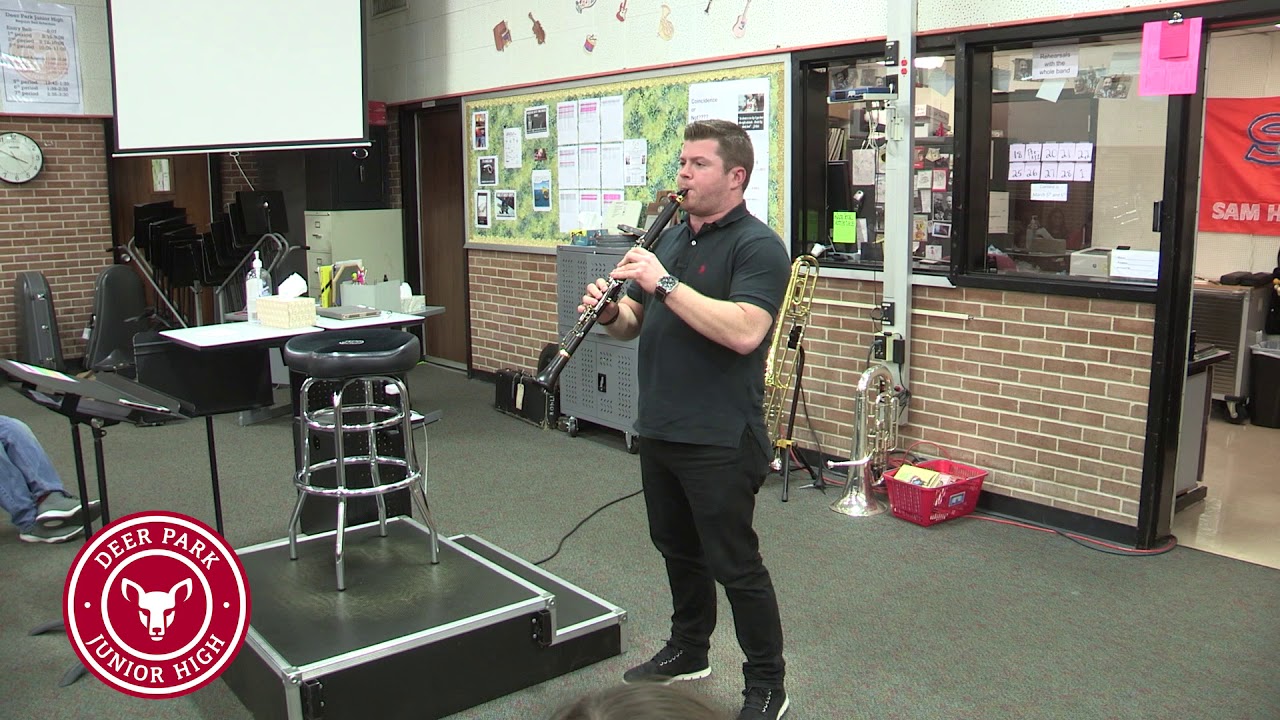 World-famous clarinetist Julian Bliss visited Deer Park Junior High