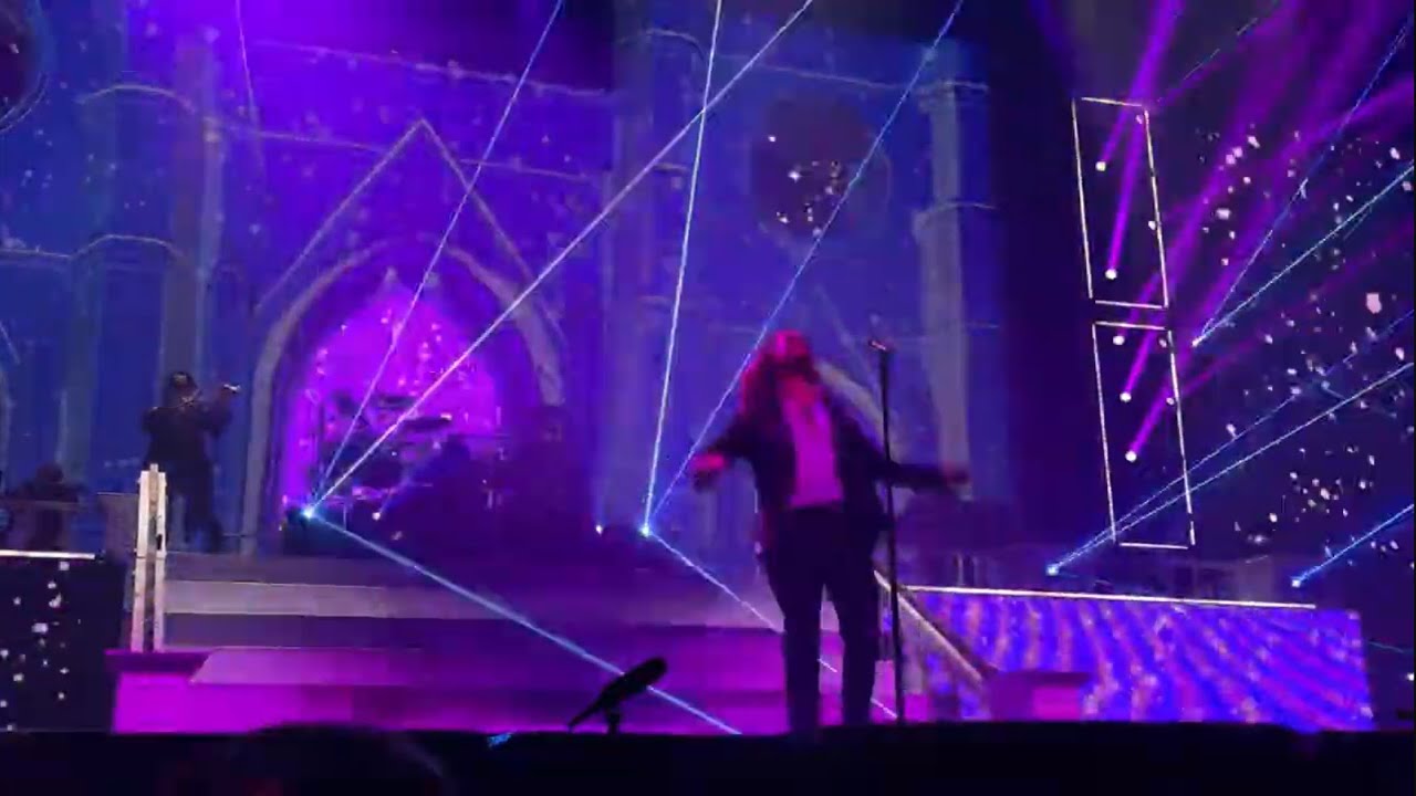 trans-siberian-orchestra-the-lost-christmas-eve-live-little-caesars