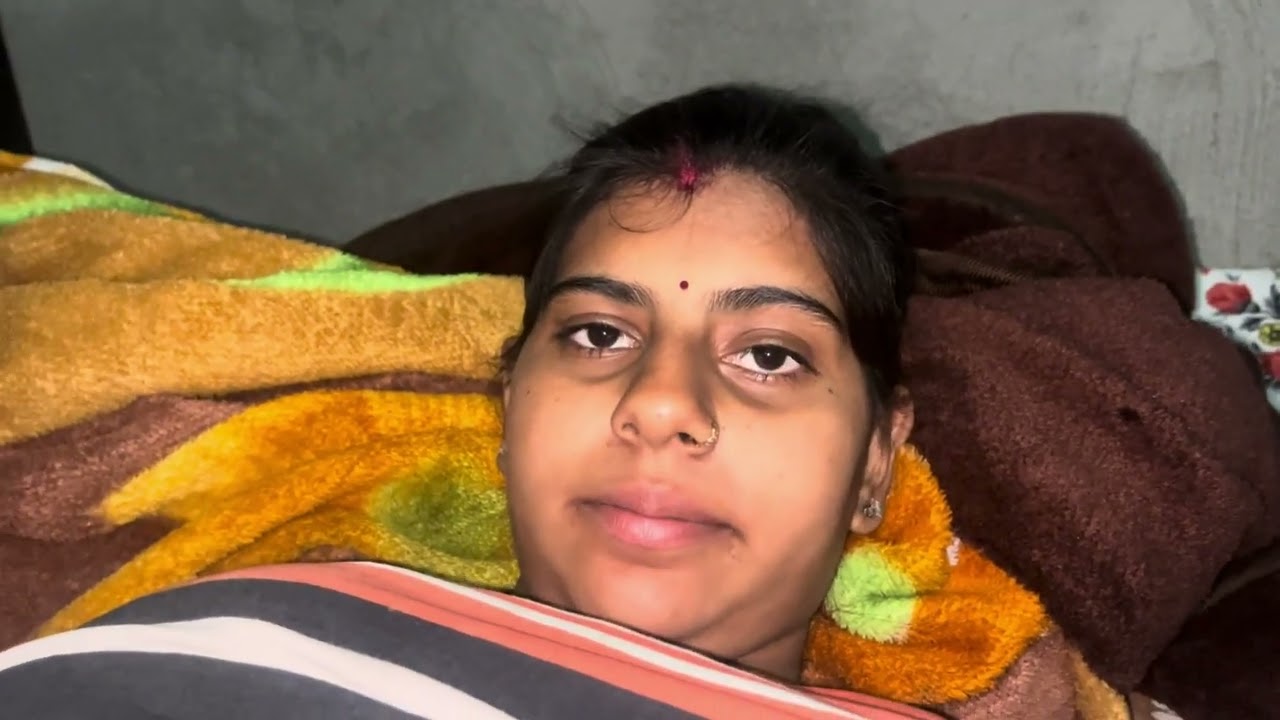 Mummy gai apni buaji ka 🏠 