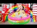 MAGICAL LUCKY CHARMS CEREAL POOL!!! (TOO CUTE)