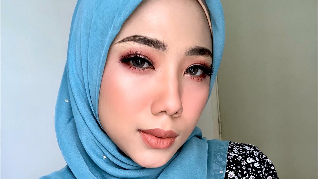 MAKEUP LOOK RAYA PERTAMA COVID19 PKP - YouTube