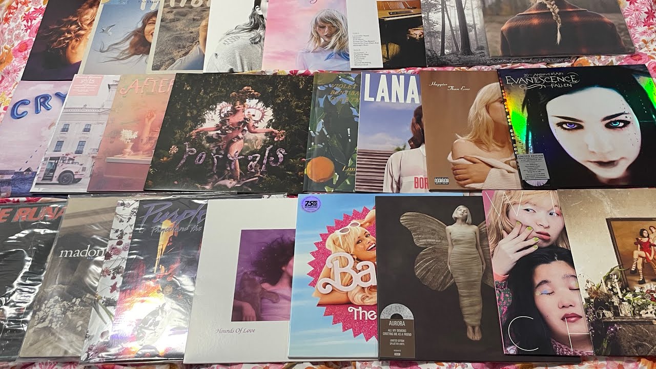 My vinyl collection (lowkey a shopping addiction )