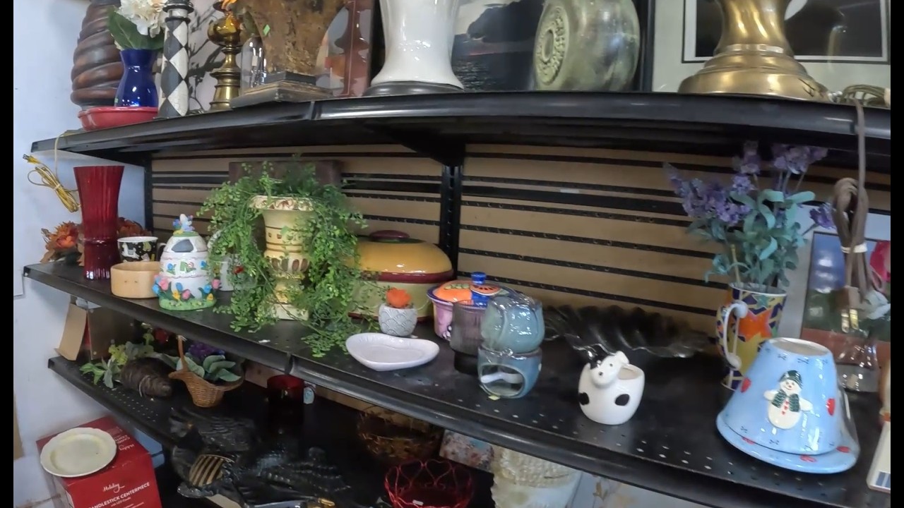 Пойдем в секонд-хенд! Посетили три магазина подержанных вещей и нашли потрясающую вещь!