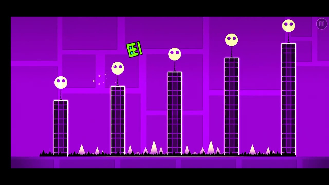 intentando pasarme el primer nivel de geometry dash - YouTube