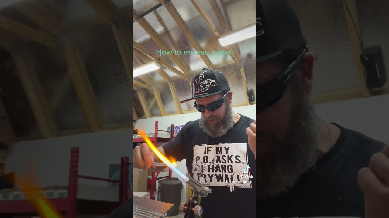 How to encase a opal in glass