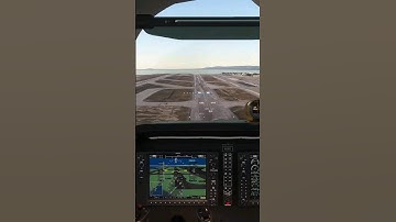 I LAND A PLANE WITH A CONTROLLER!!! #flightsimulator #flightsim #xbox #xboxseries