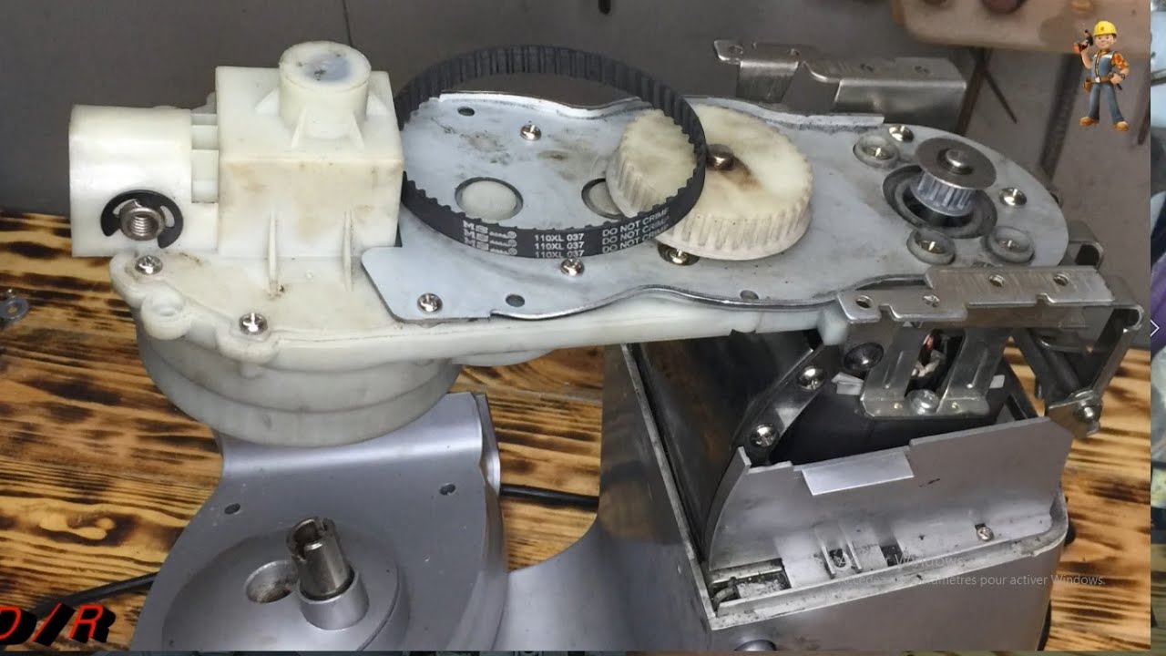 замена ремня Робот миксер Clatronic KM2718 1000W .#dipani_rassek