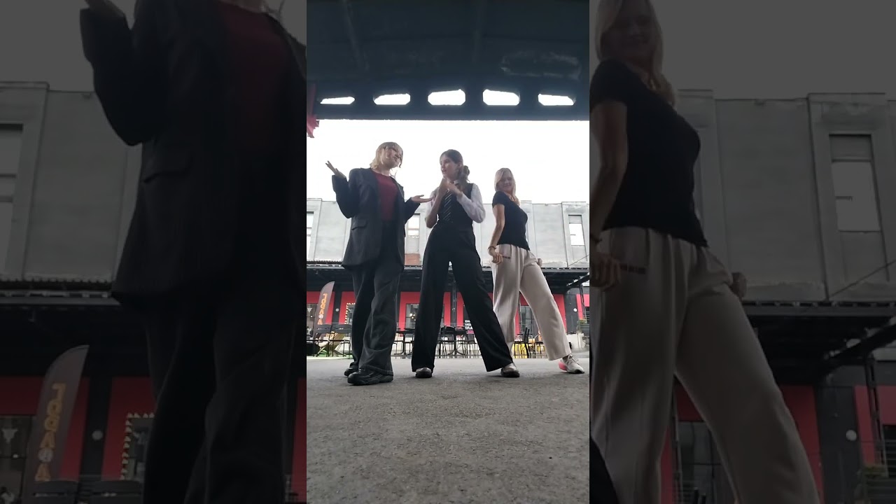 Мама люба давай! 