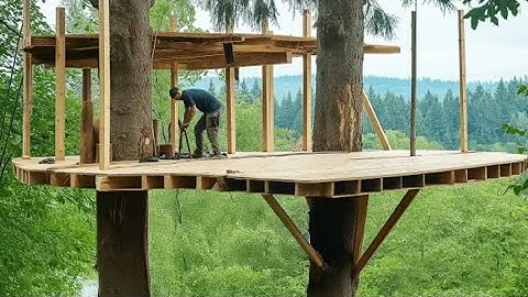 Two boys built a Secret Treehouse in the Forest/By @menyatudialam