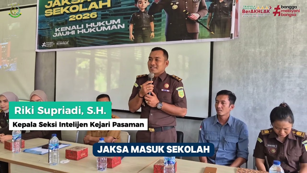 JAKSA MENGAJAR KEJARI PASAMAN DI MAPAT TUGUL SELATAN