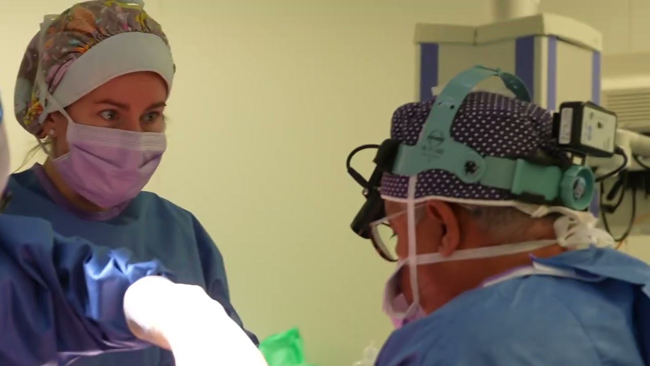 Cirugía Combinada | Lifting de Rodillas + Ninfoplastia + Aumento Glúteo con prótesis