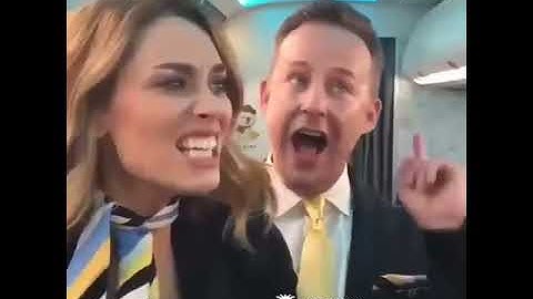 Pramugari Ditawarin Jengkol ( Bahasa Dayak).