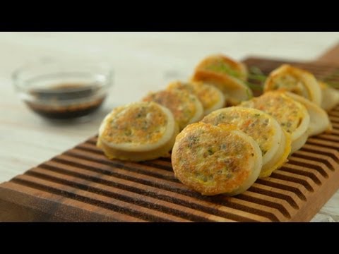 Video: Squid Stuffed Nrog Mov, Zaub Thiab Sausages