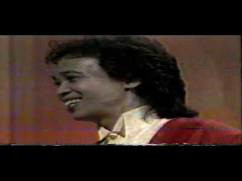 Chrisye   \"Jumpa Pertama\" - Video Lyric