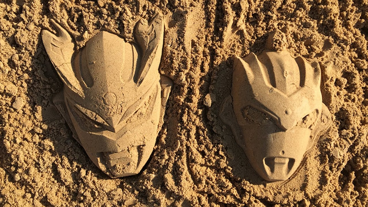 на пляже нашли два артефакта сокровища, и даже выкопали Альтмана и куклу