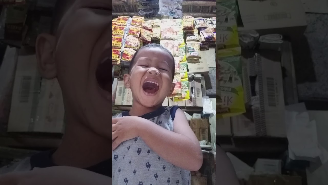 Lagi viral lucu anak ini nyanyikan lagu indonesia dengan semangat 1