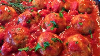 РЫБНЫЕ ТЕФТЕЛИ В ДУХОВКЕ в нежном томатном соусе. (FISH meatballs in tomato sauce).