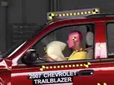 Crash Test 2007 Chevrolet Trailblazer , Buick Rainier IIHS