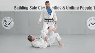 Sit up Guard Pass Drill   Passing to Knee  Side