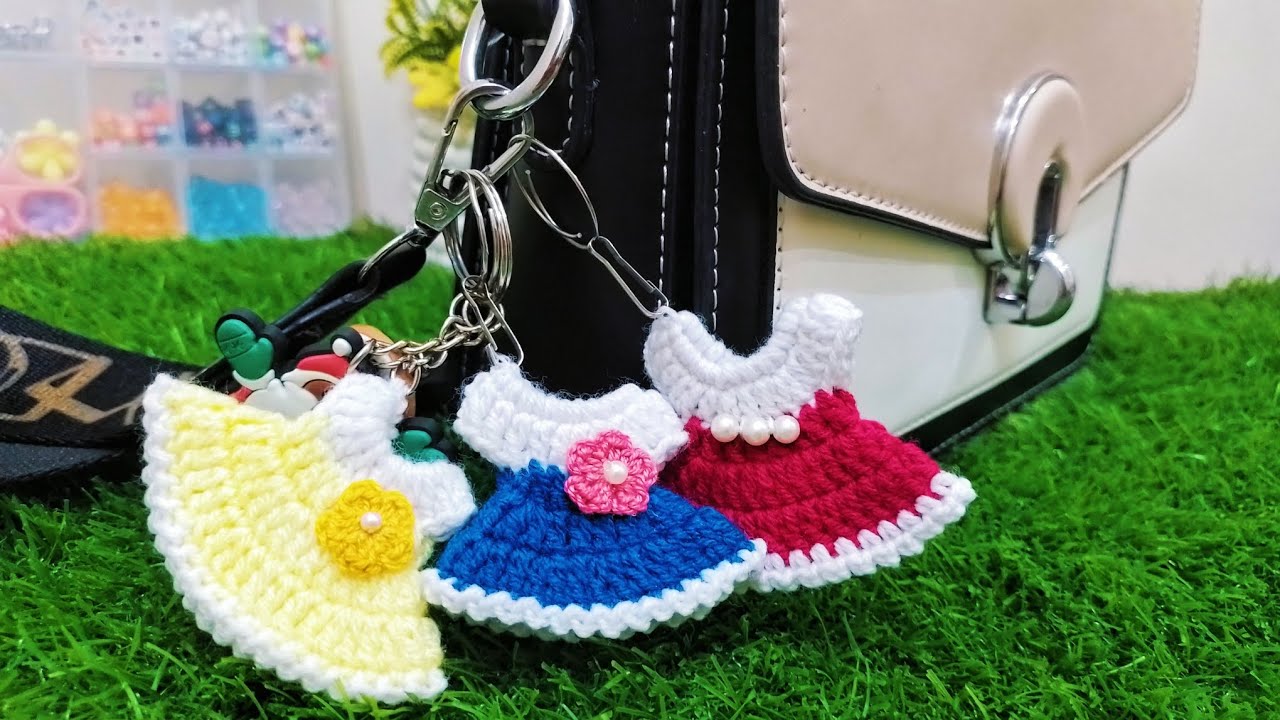Crochet Mini Dress Bag Charm Tutorial || Keychain Crochet 