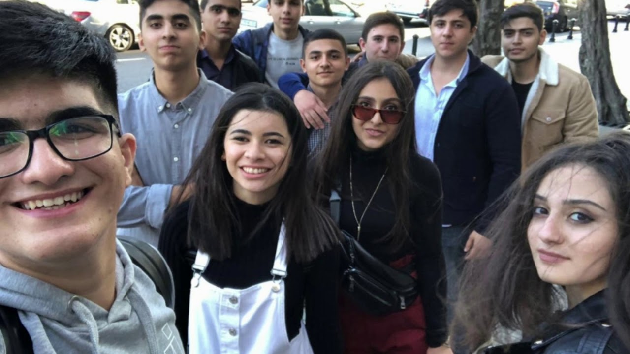 11x   220 nömrəli məktəb-lisey    12.06.2020  Son zəng