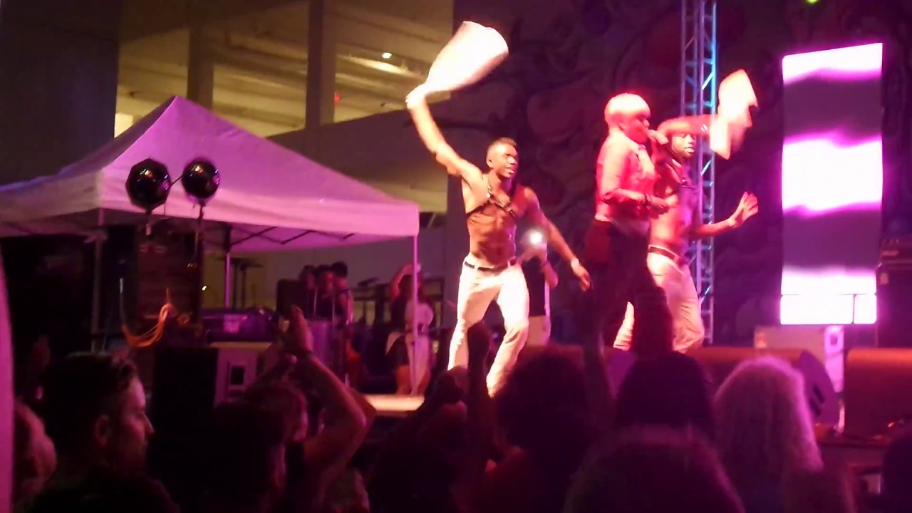 Crystal Waters - Destination Unknown - LA Pride, California - YouTube