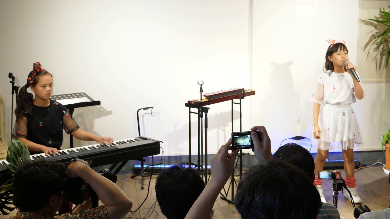 Guarda チェリ♥フレ「ルージュの伝言 (荒井由実)」2019/06/30 KIDs☆FES vol.8 音楽ひろば れんと su YouTube Guarda チェリ♥フレ「ルージュの伝言 (荒井由実)」2019/06/30 KIDs☆FES vol.8 音楽ひろば れんと su YouTube