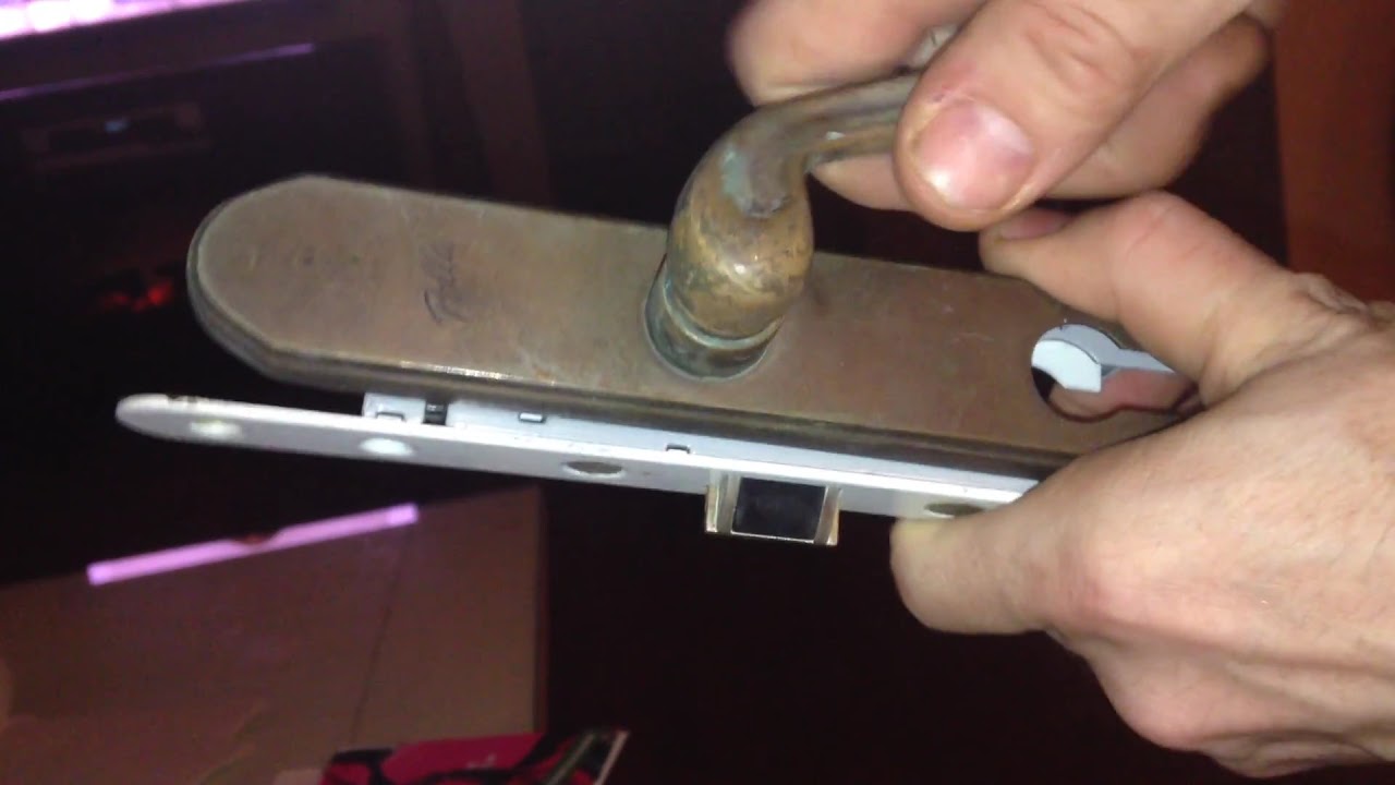 Pella Storm Door handle / mechanism broken YouTube