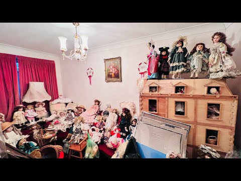 My English Mother-in-Law's Incredible Doll Collection