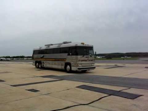 MCI BUS GREYHOUND TYPE-GOODYEAR BLIMP CREW COACH