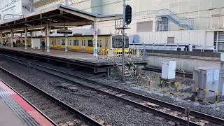 【船橋駅】総武緩行線E231系0番台発車&成田エクスプレスE259系通過