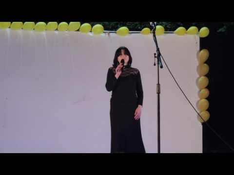 თამუნა ღვინიაშვილი და მისი მეგობრები ,,აქ ემღერება გულს\"