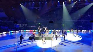 Travel Diary in Switzerland 🇨🇭 - Art On Ice in Eisstadion Davos 💃🏻 #travel #viral