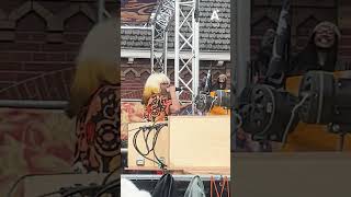 Thumbnail for Erykah Badu geeft spontaan optreden Koningsdag
