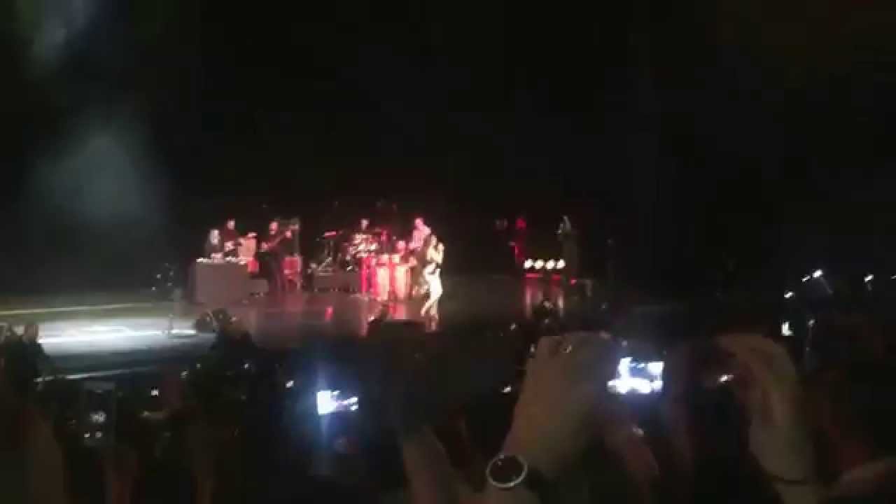 Concert d Elissa à Paris (Partie6)