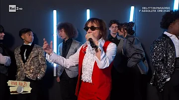 Gianna Nannini dal vivo con il suo ultimo singolo "Io voglio te" – Viva Rai2! 24/04/2024