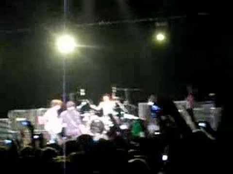 Fall Out Boy en Chile 2008 - Intro