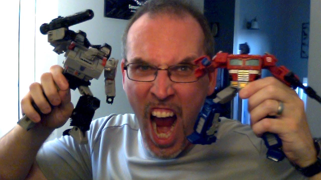 GotBot Goes Live:  Netflix WFC Siege Reaction, Transformers News and a Pick-up